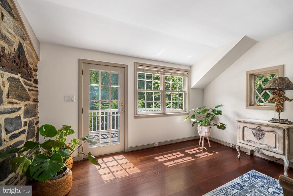 2 FAIRVIEW DRIVE