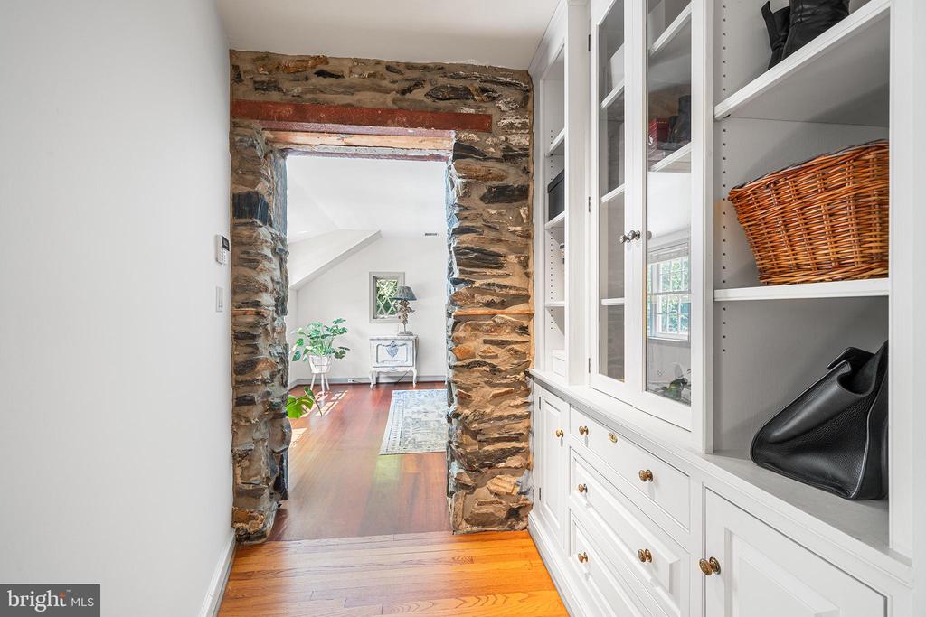 2 FAIRVIEW DRIVE