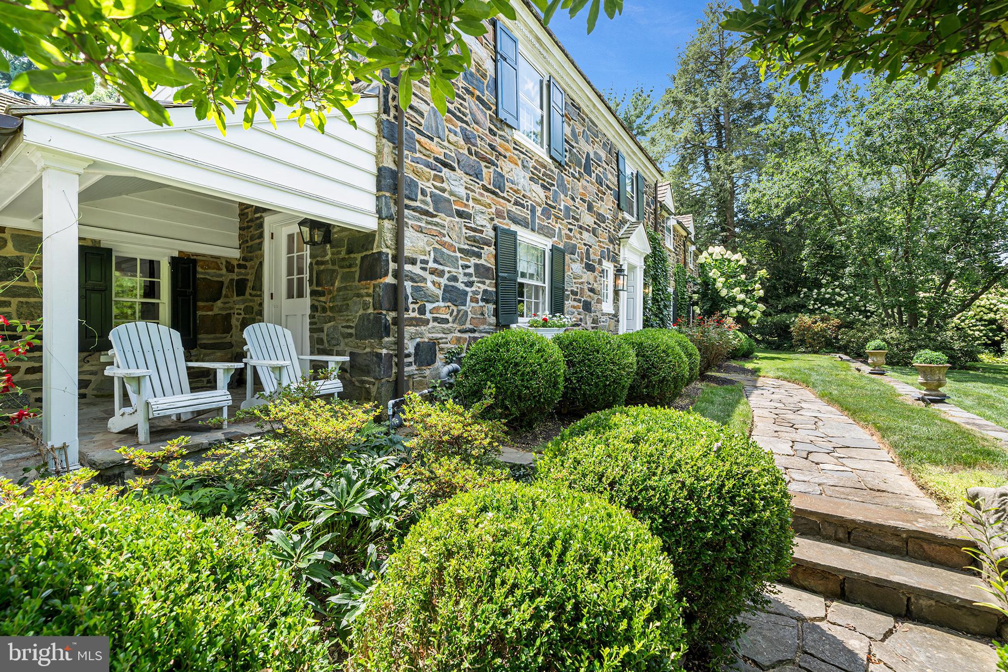 2 FAIRVIEW DRIVE