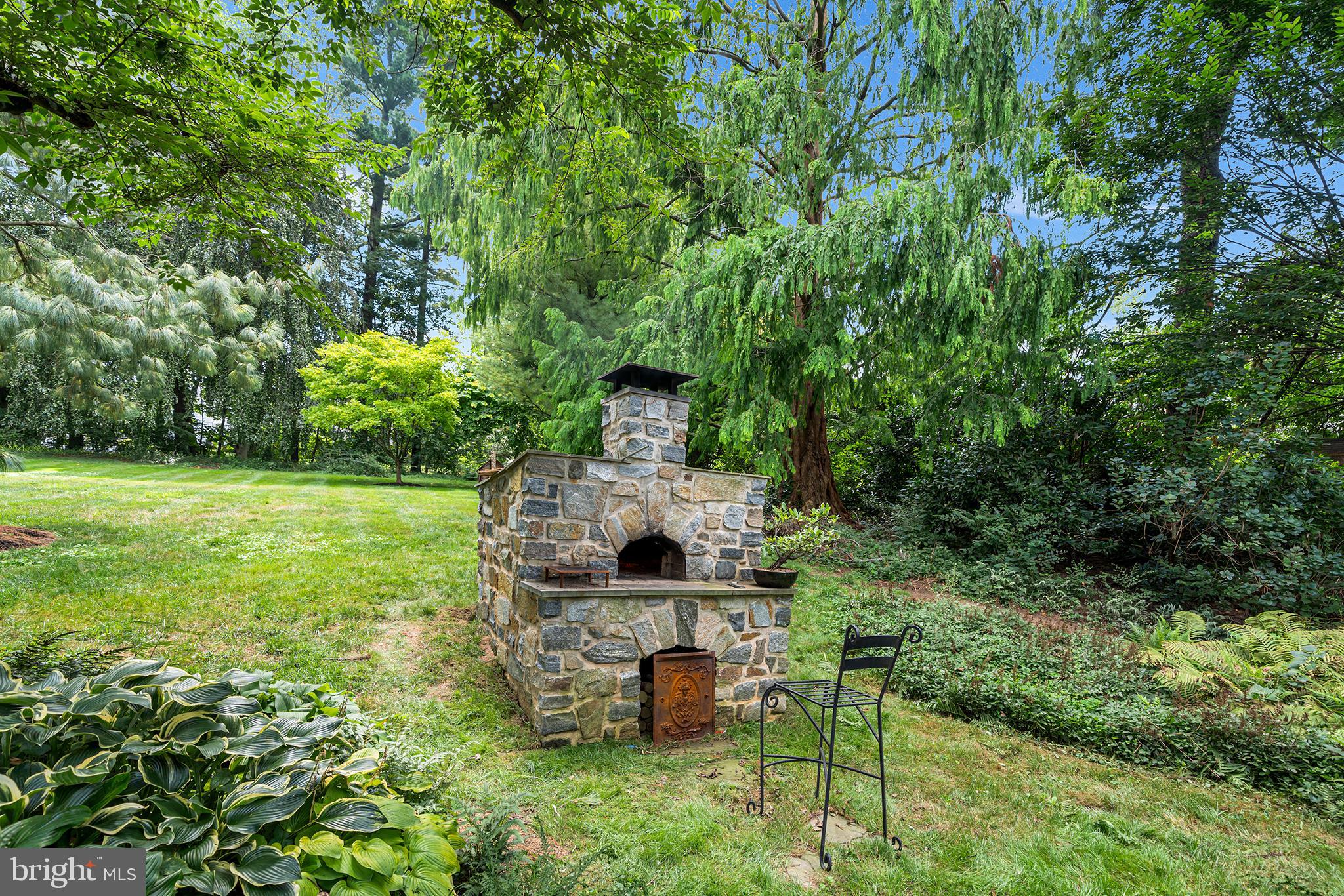 2 FAIRVIEW DRIVE