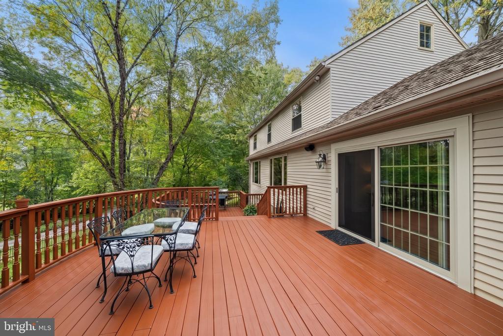 181 HUNT VALLEY CIRCLE
