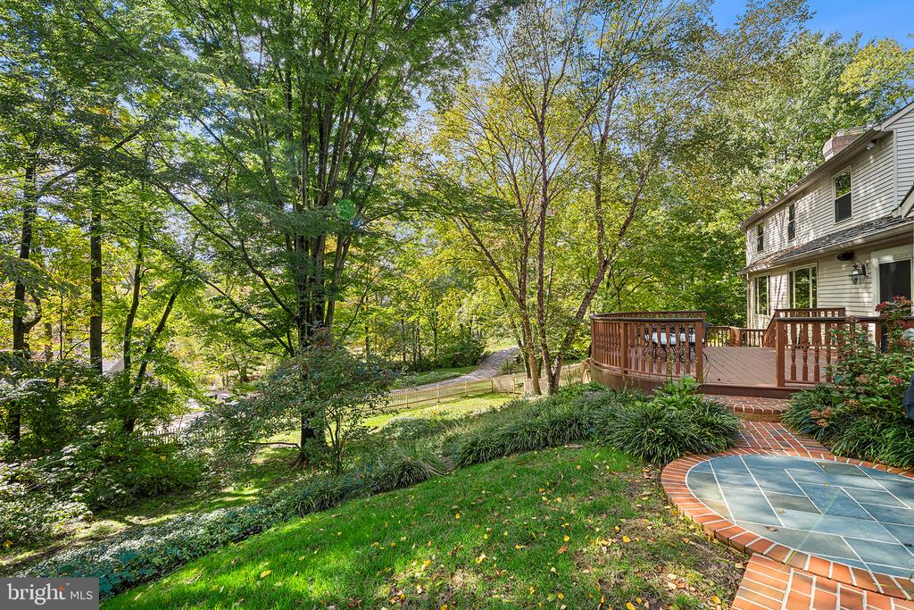 181 HUNT VALLEY CIRCLE