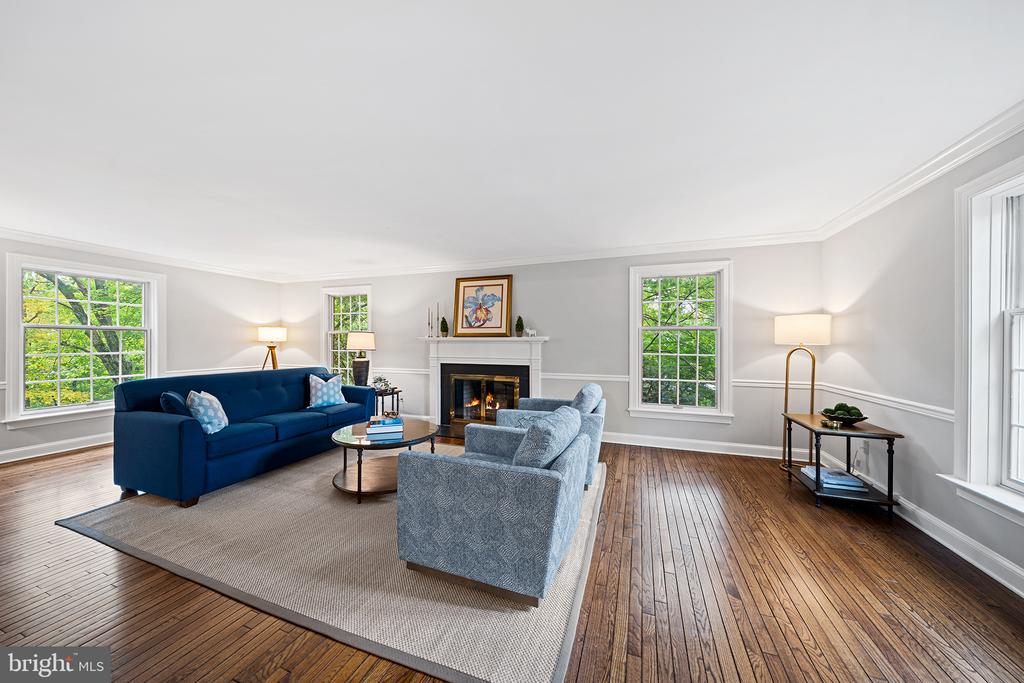 181 HUNT VALLEY CIRCLE