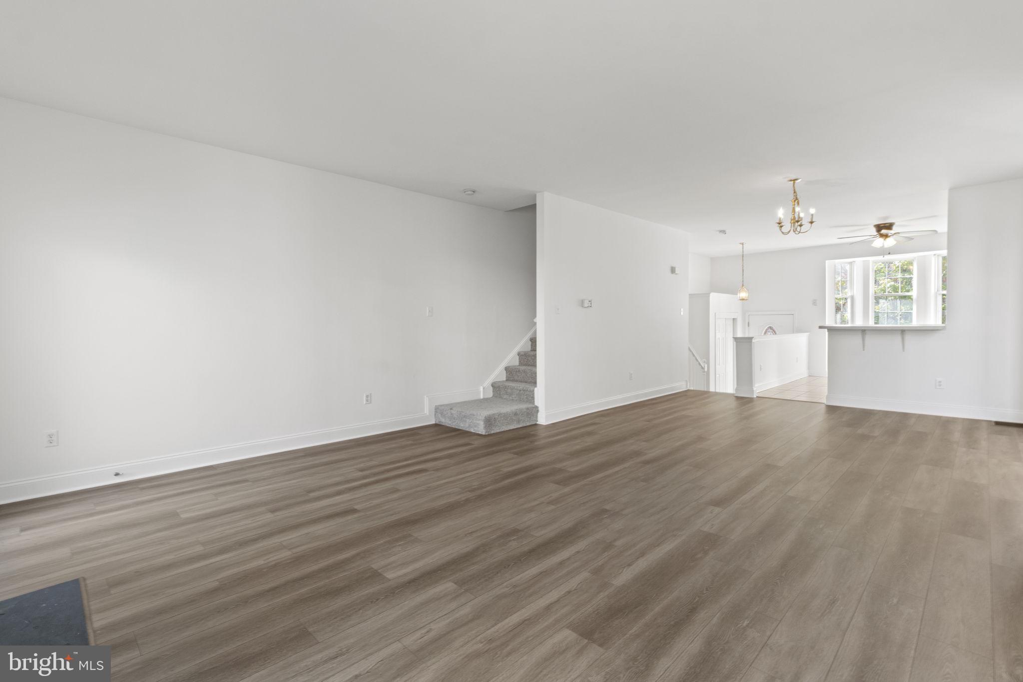 304 E Elm St