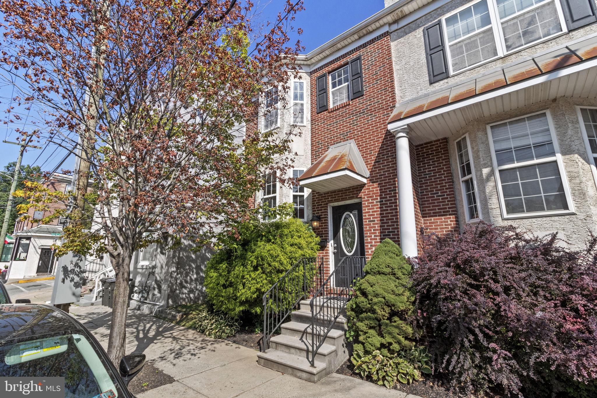 304 E Elm St