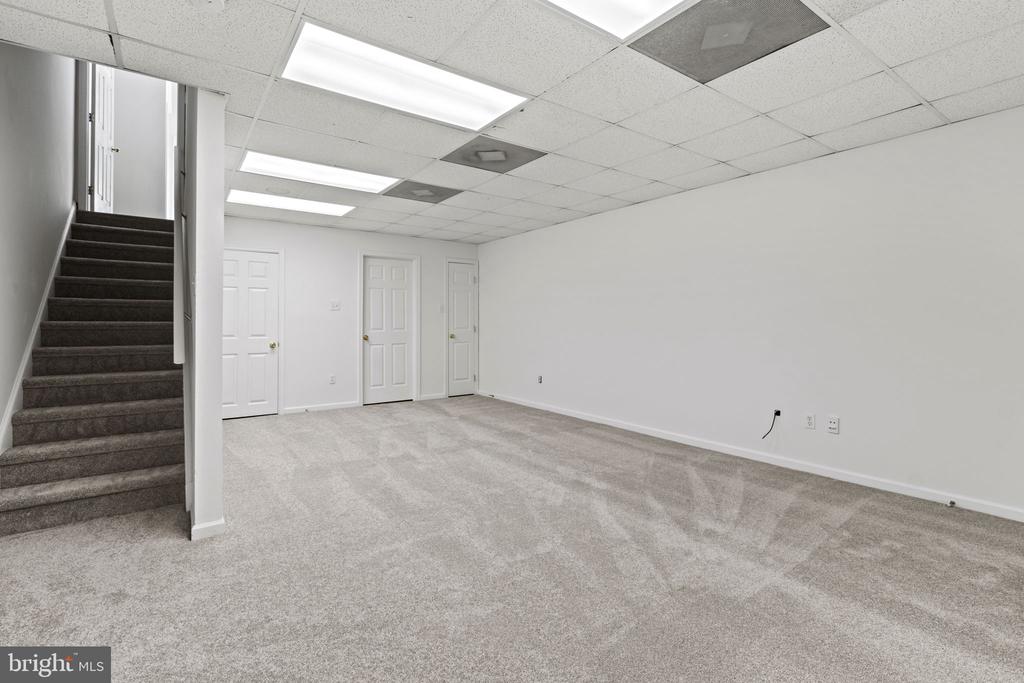 304 E Elm St
