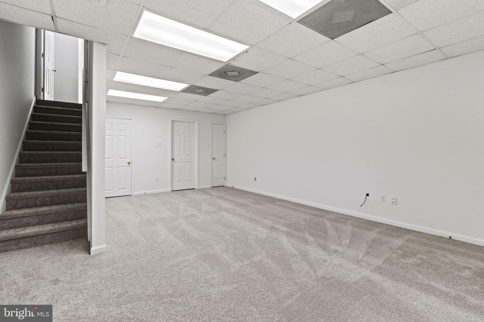 304 E Elm St