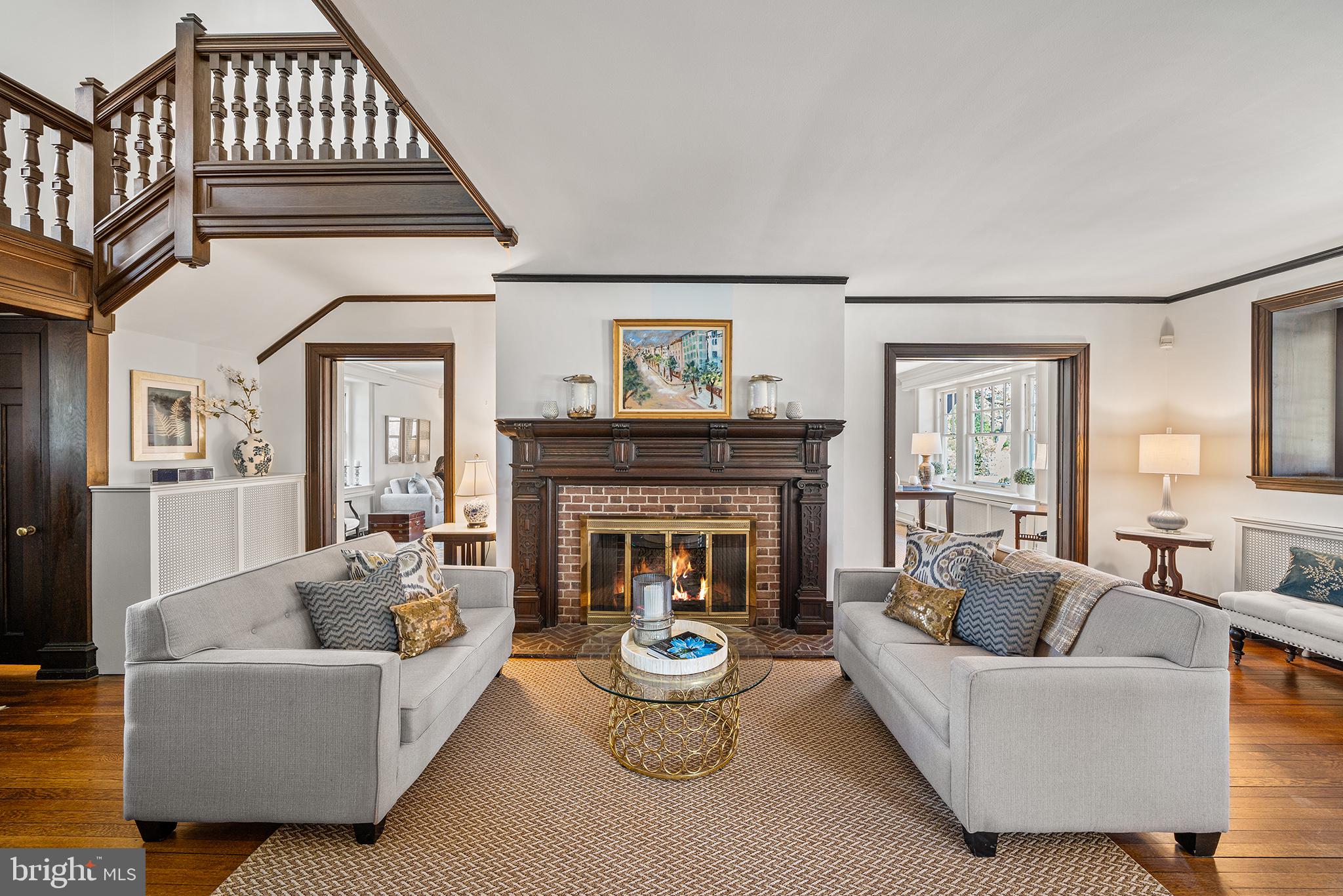 128 Rose Ln