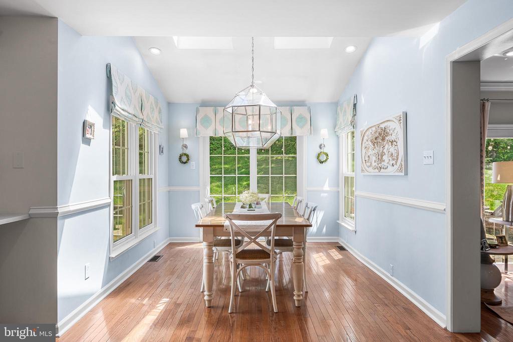253 Lantern Ln