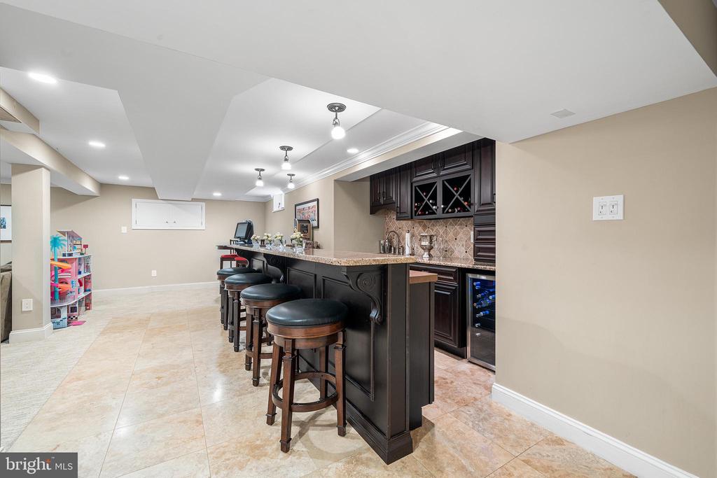 253 Lantern Ln