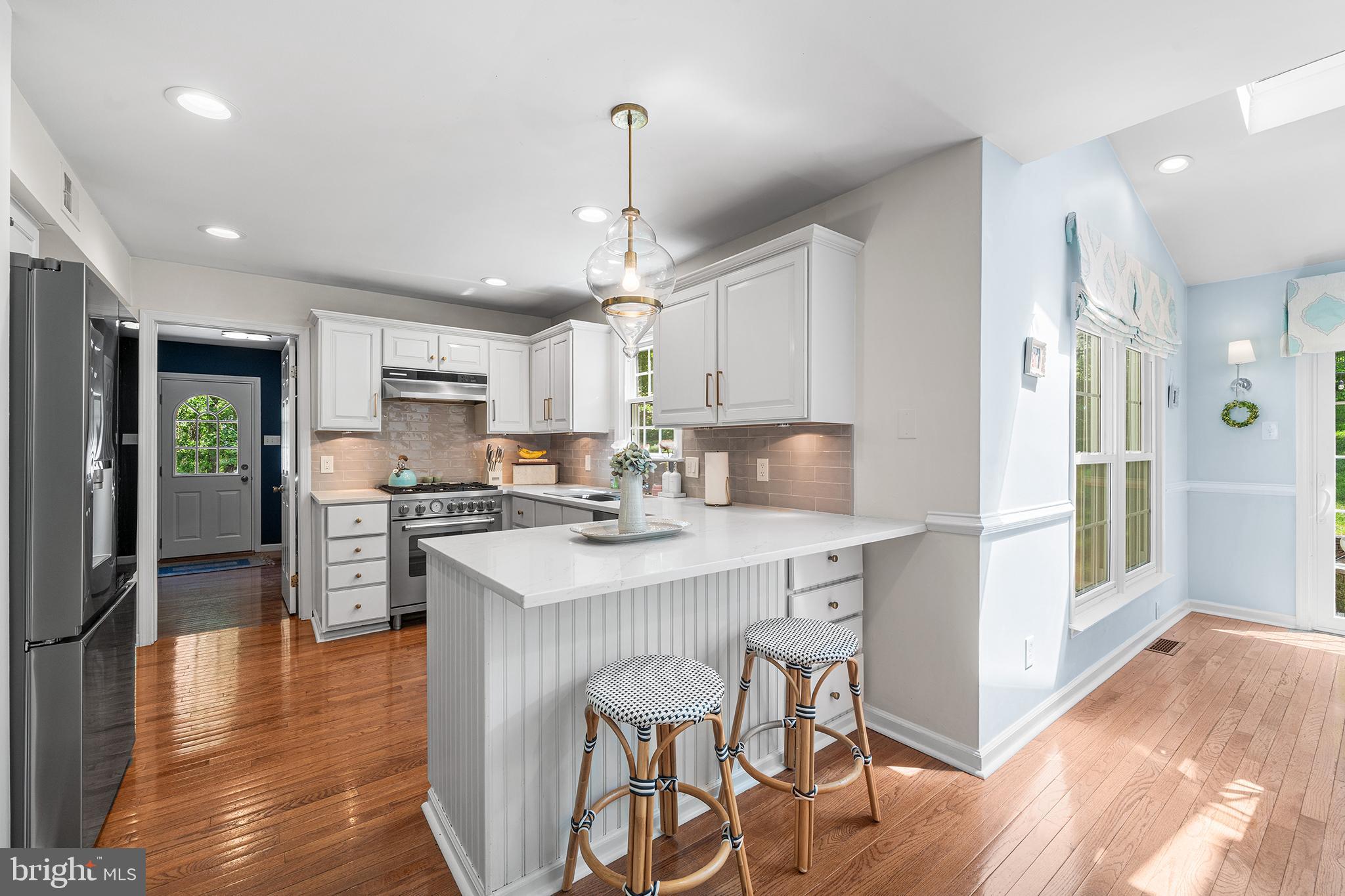 253 Lantern Ln