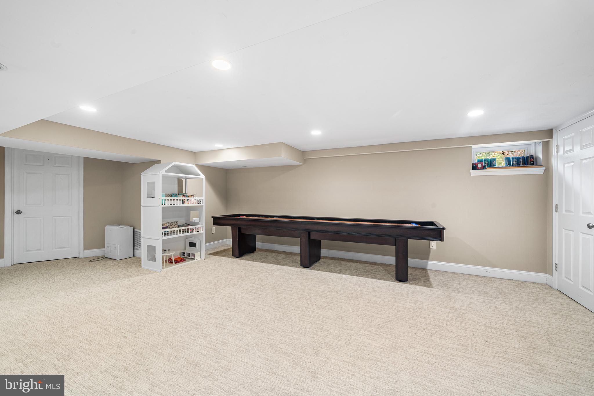 253 Lantern Ln