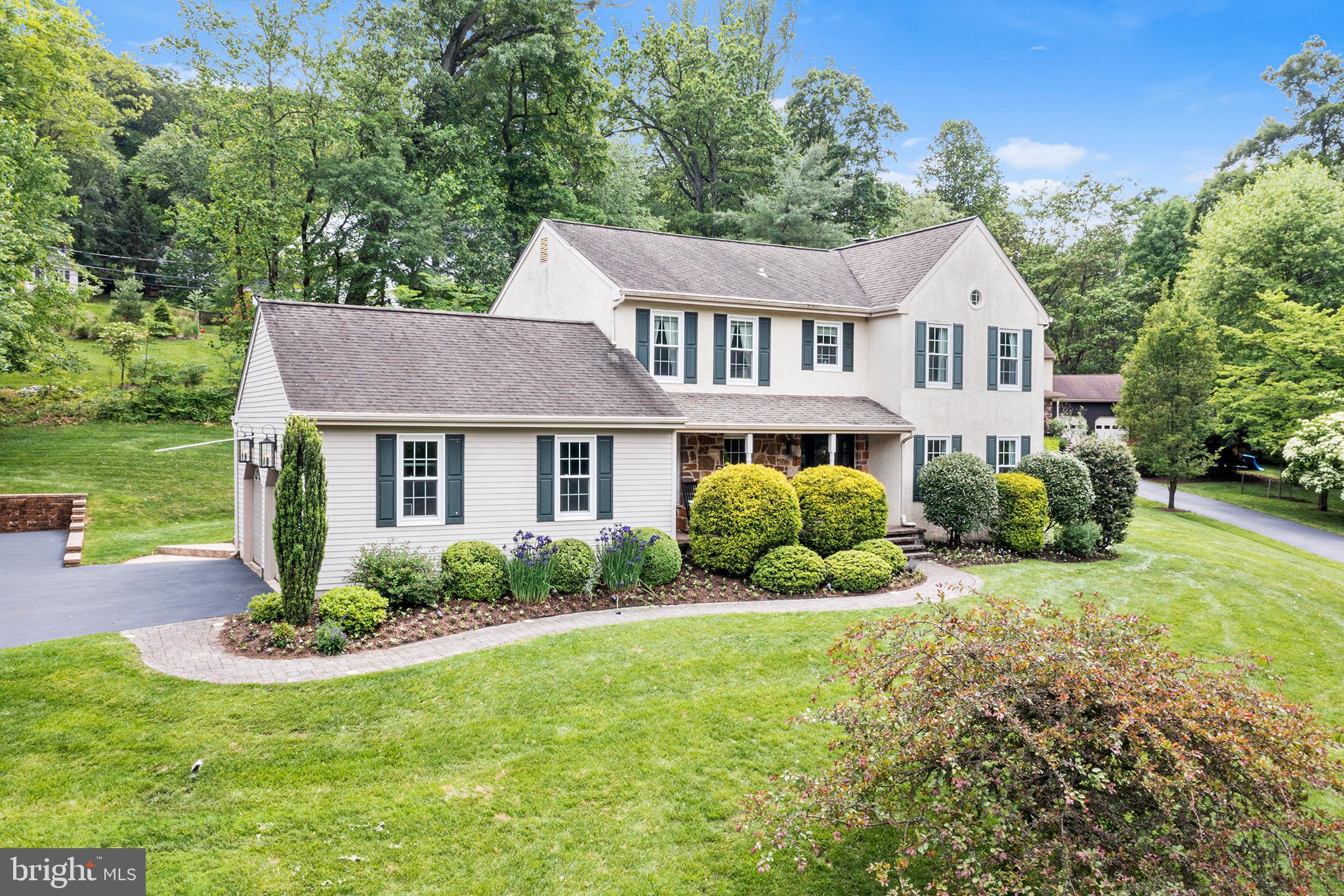 253 Lantern Ln