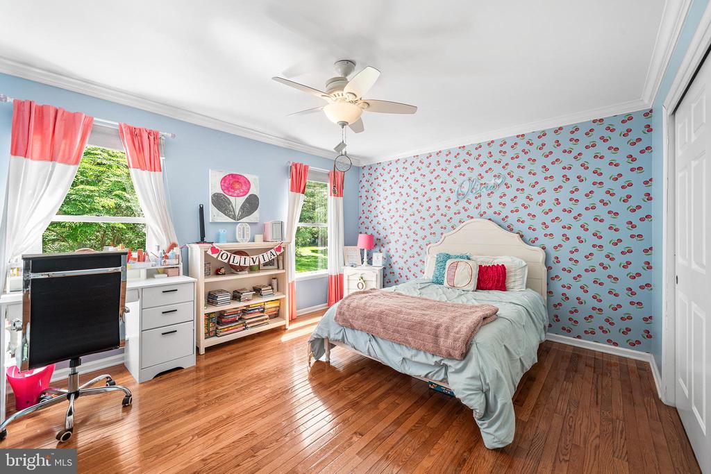 253 Lantern Ln