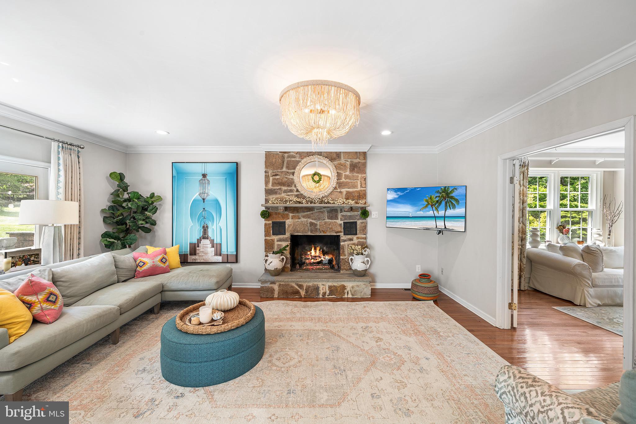 253 Lantern Ln
