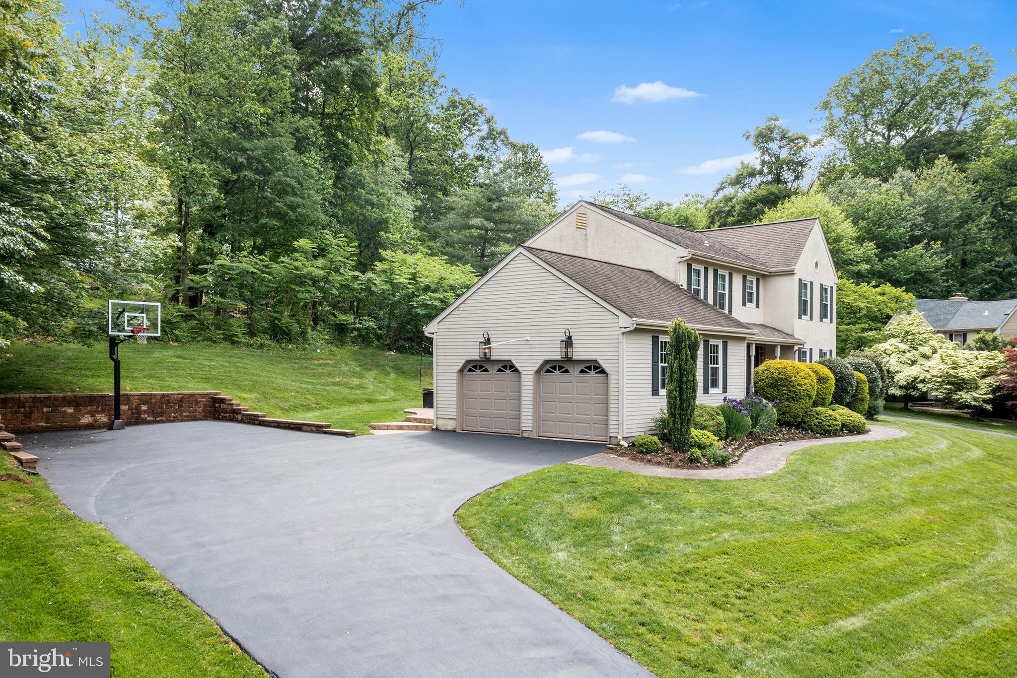 253 Lantern Ln
