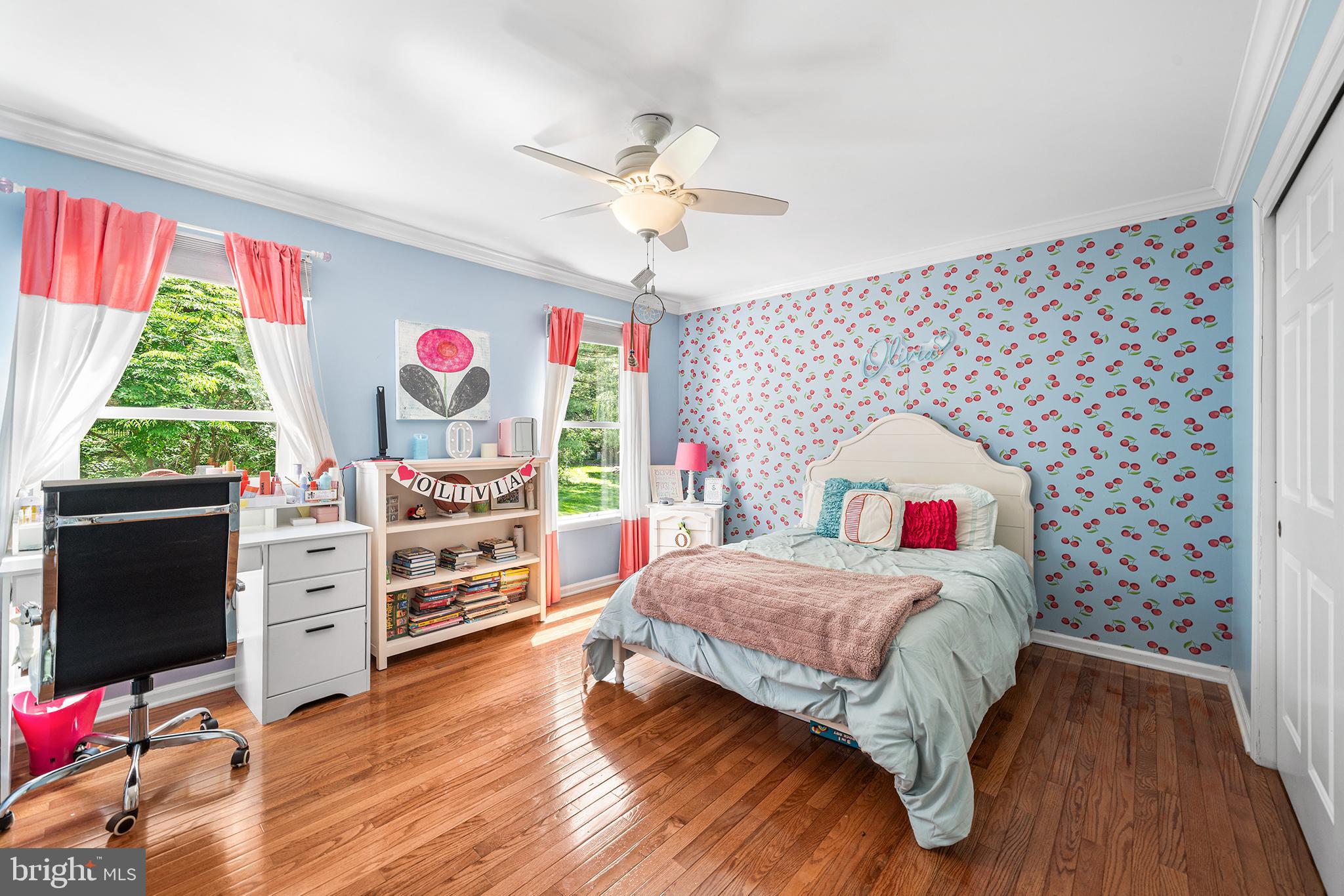 253 Lantern Ln