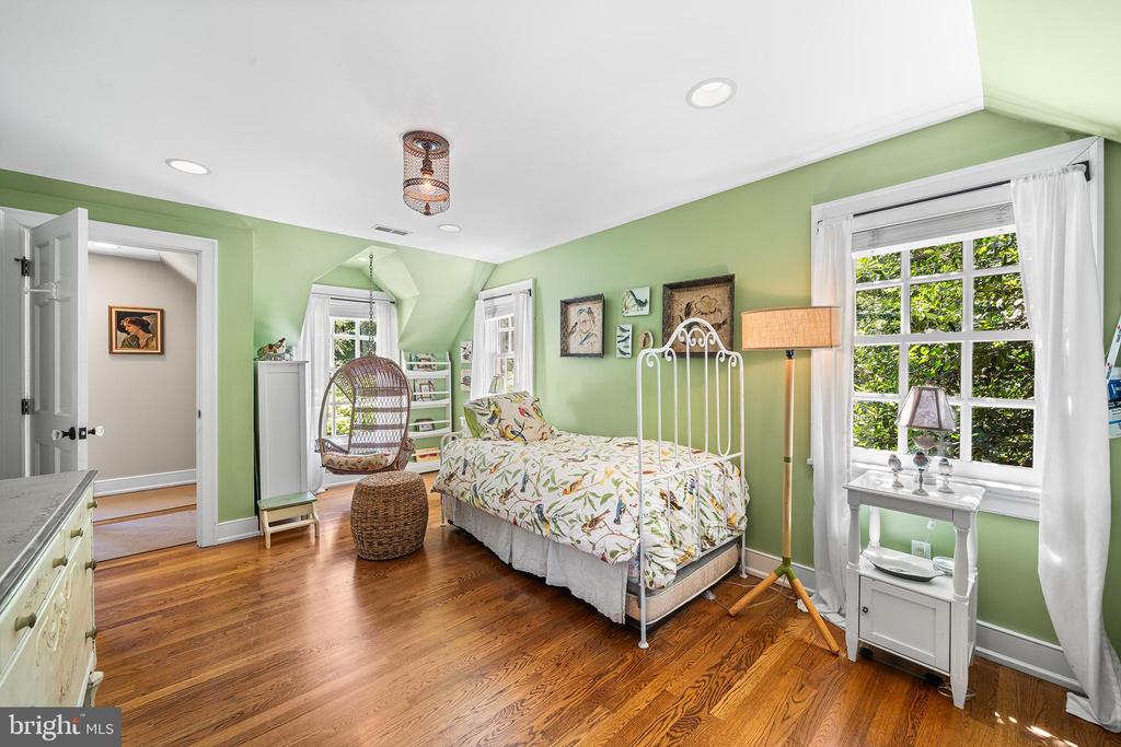 311 Millbank Rd