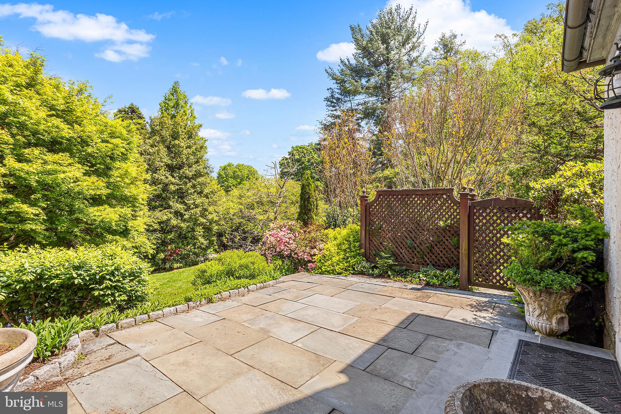 336 THORNBROOK AVENUE