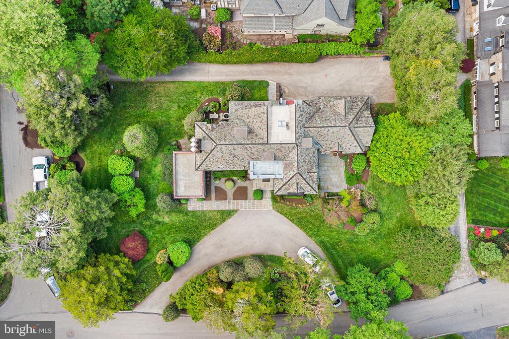 336 THORNBROOK AVENUE