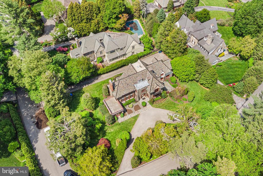 336 THORNBROOK AVENUE