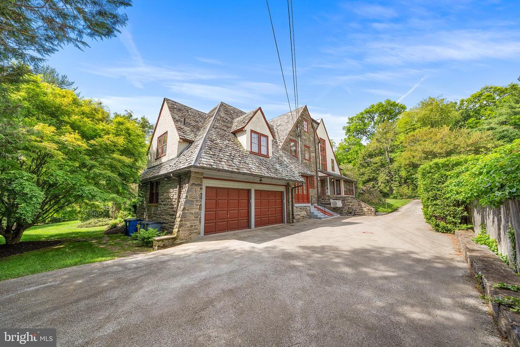 336 THORNBROOK AVENUE