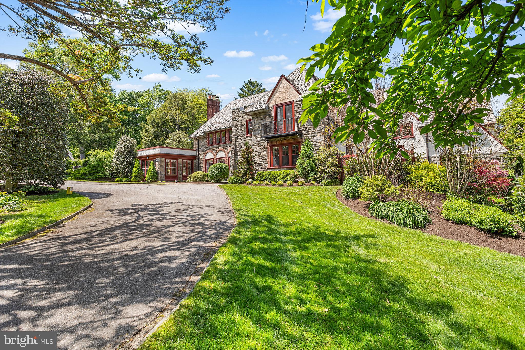 336 THORNBROOK AVENUE