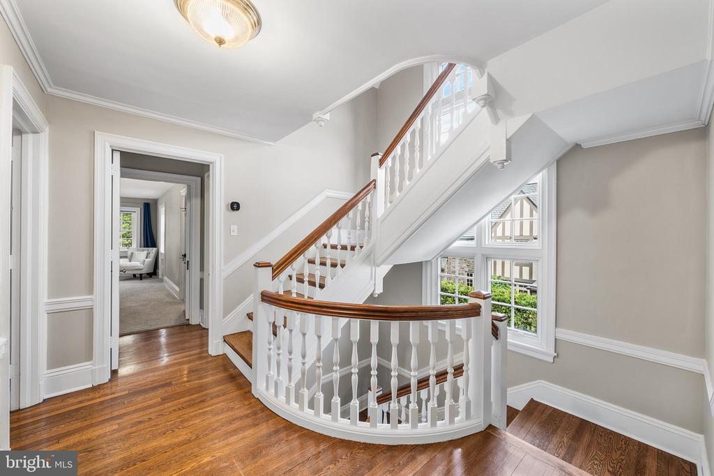 336 THORNBROOK AVENUE