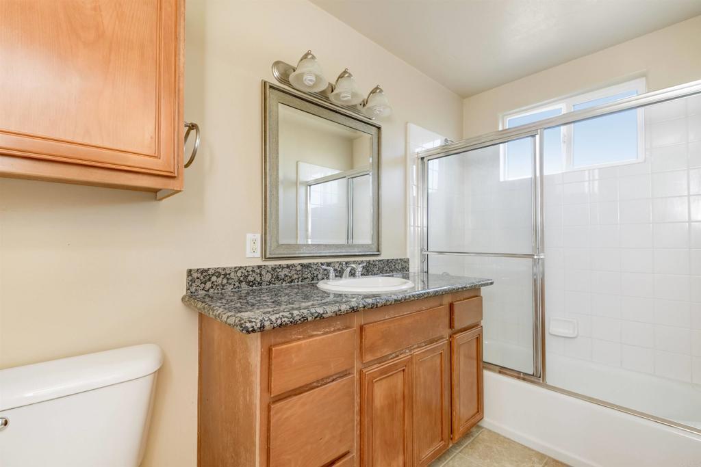 800 N Mollison Ave 36