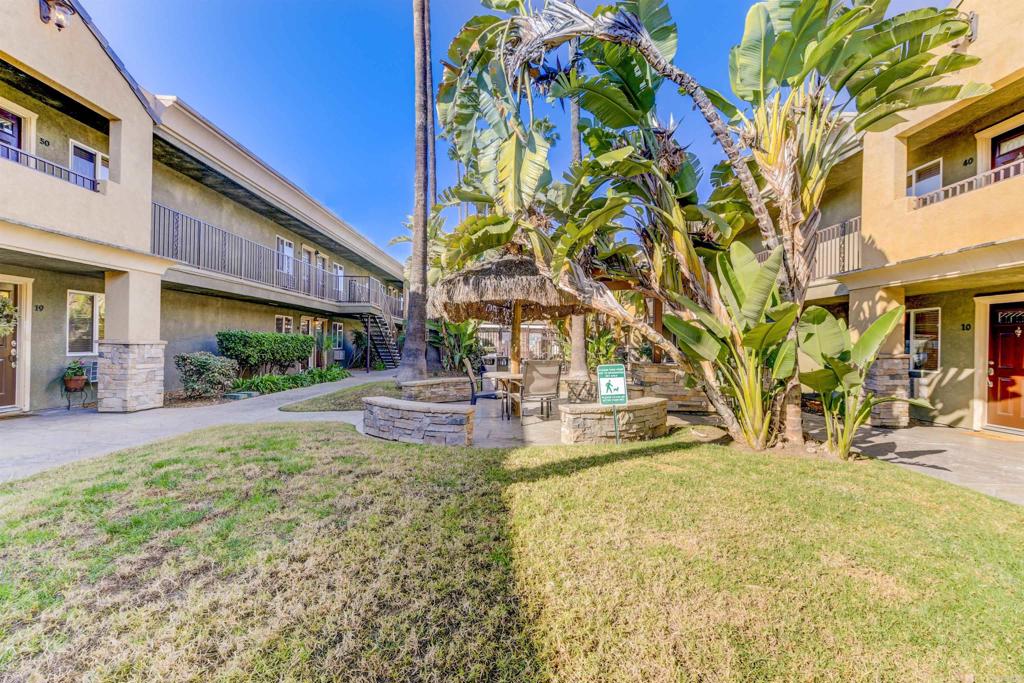 800 N Mollison Ave 36