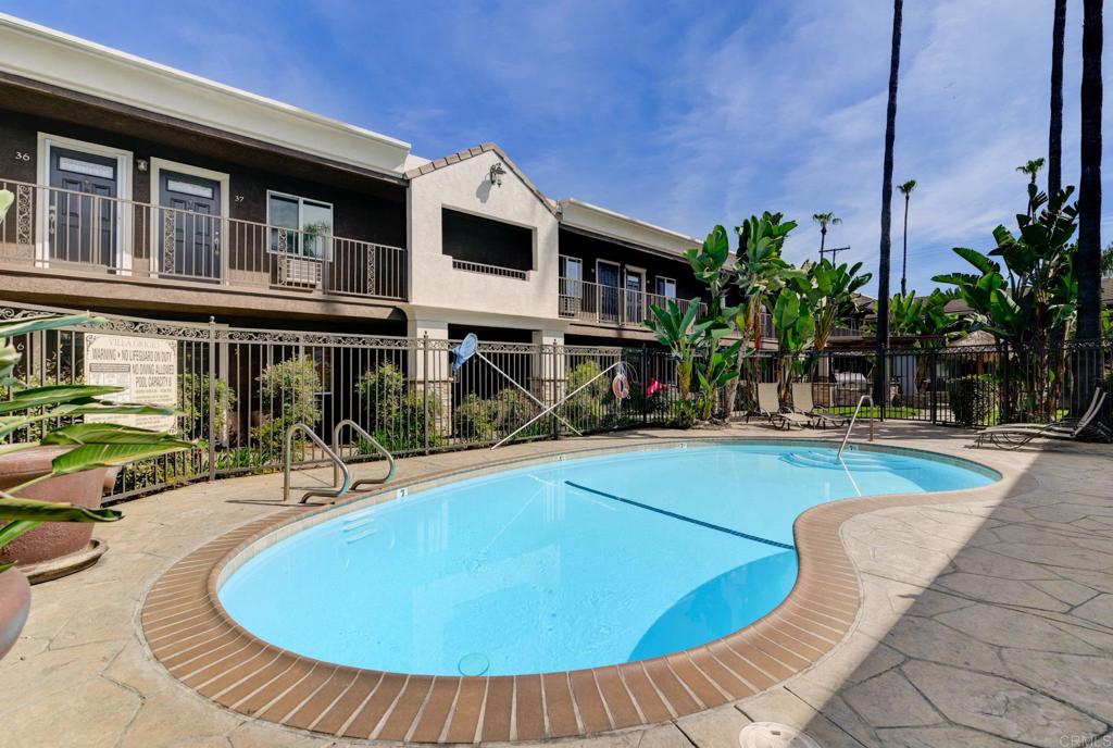 800 N Mollison Ave 36