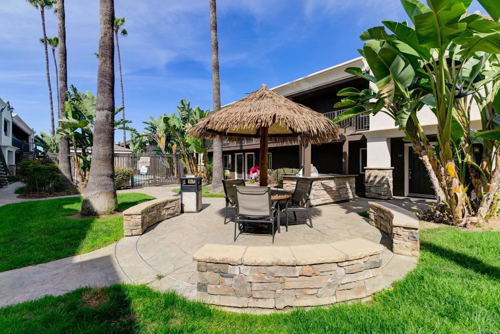 800 N Mollison Ave 36