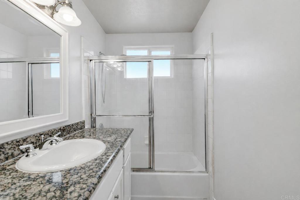 800 N Mollison Avenue 36