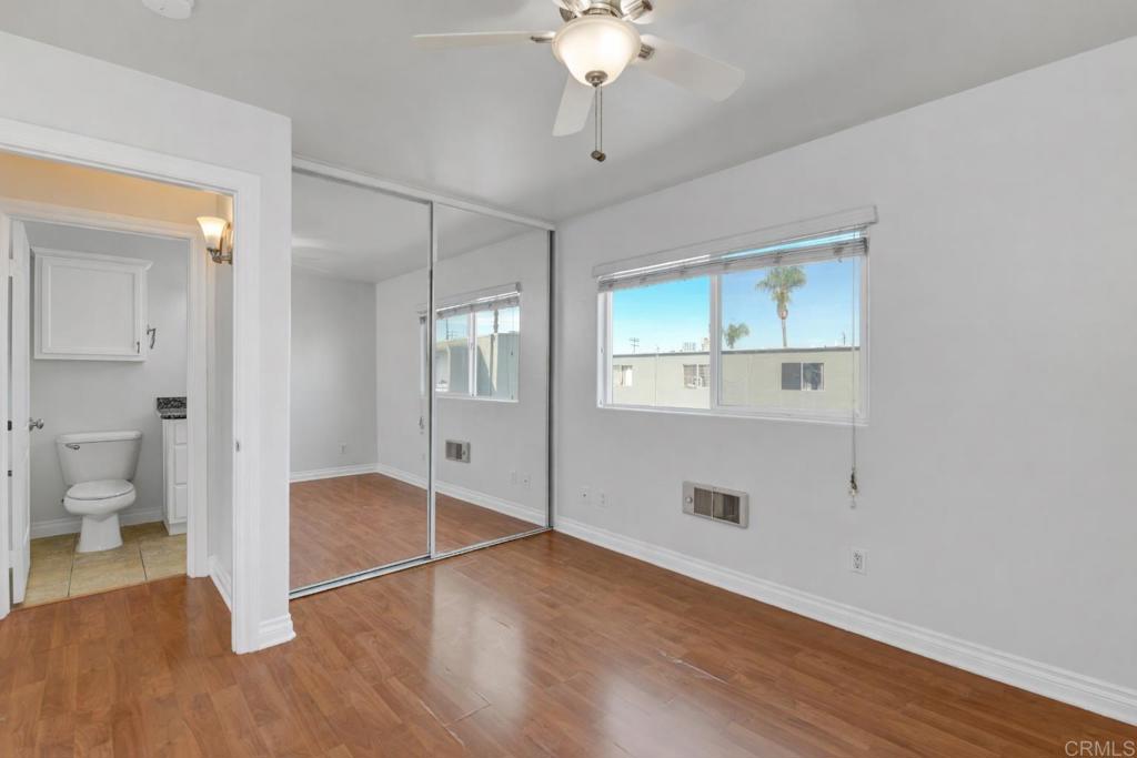 800 N Mollison Avenue 36