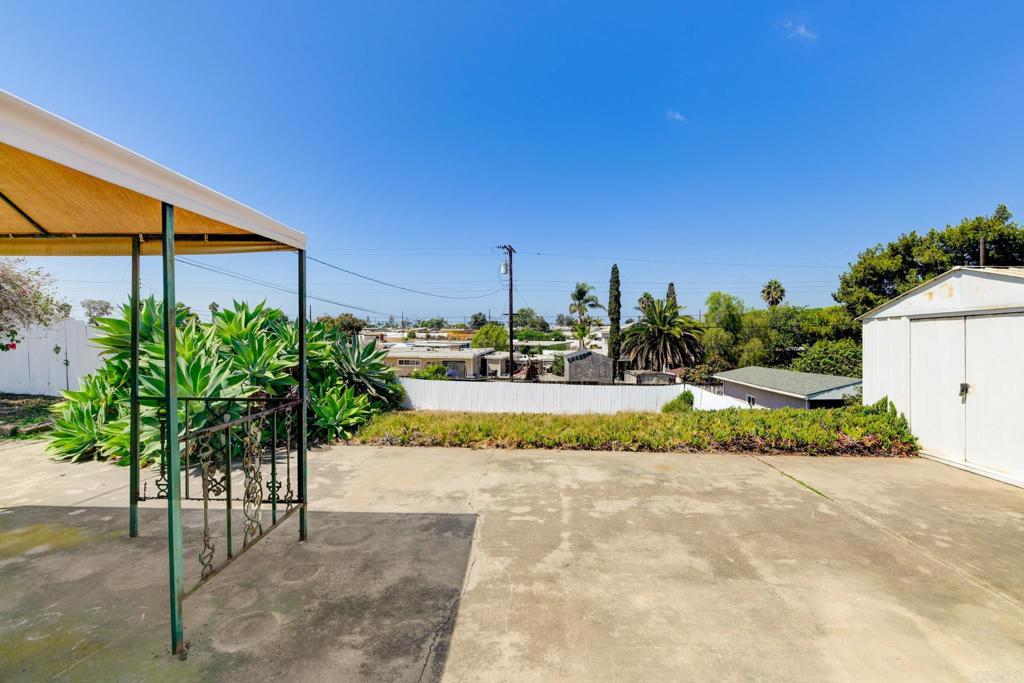 942 Helix Avenue
