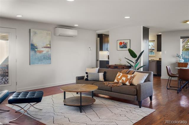 32 Hillside Drive