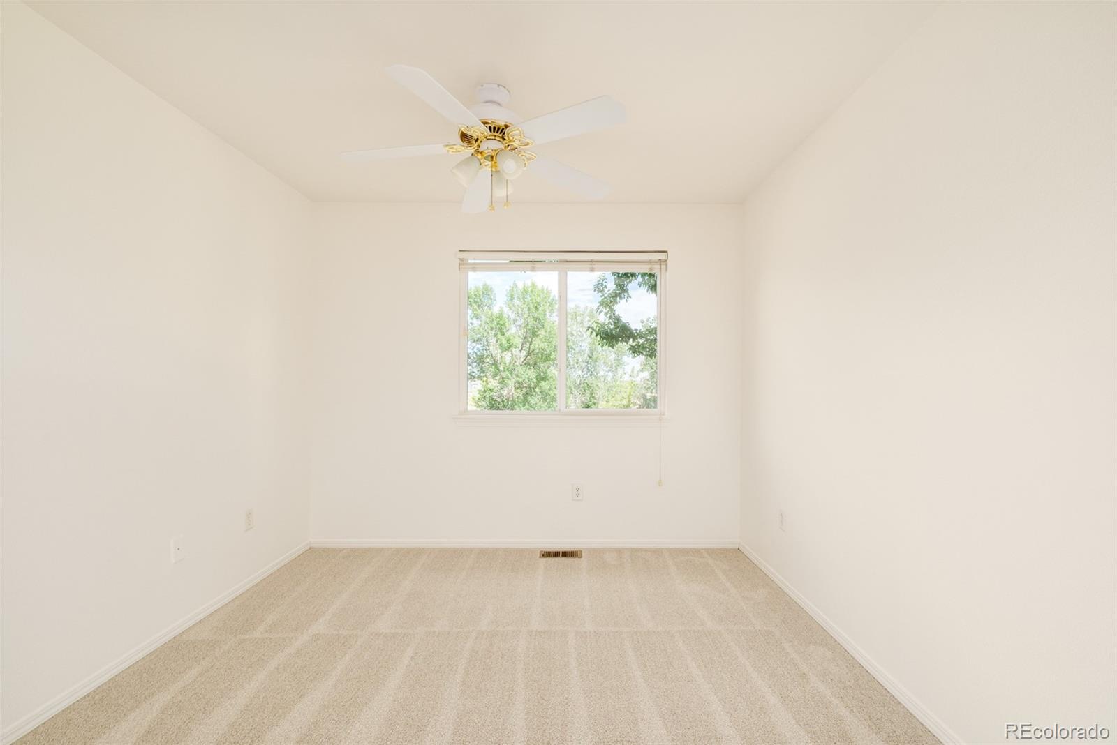 302 Sanders Circle