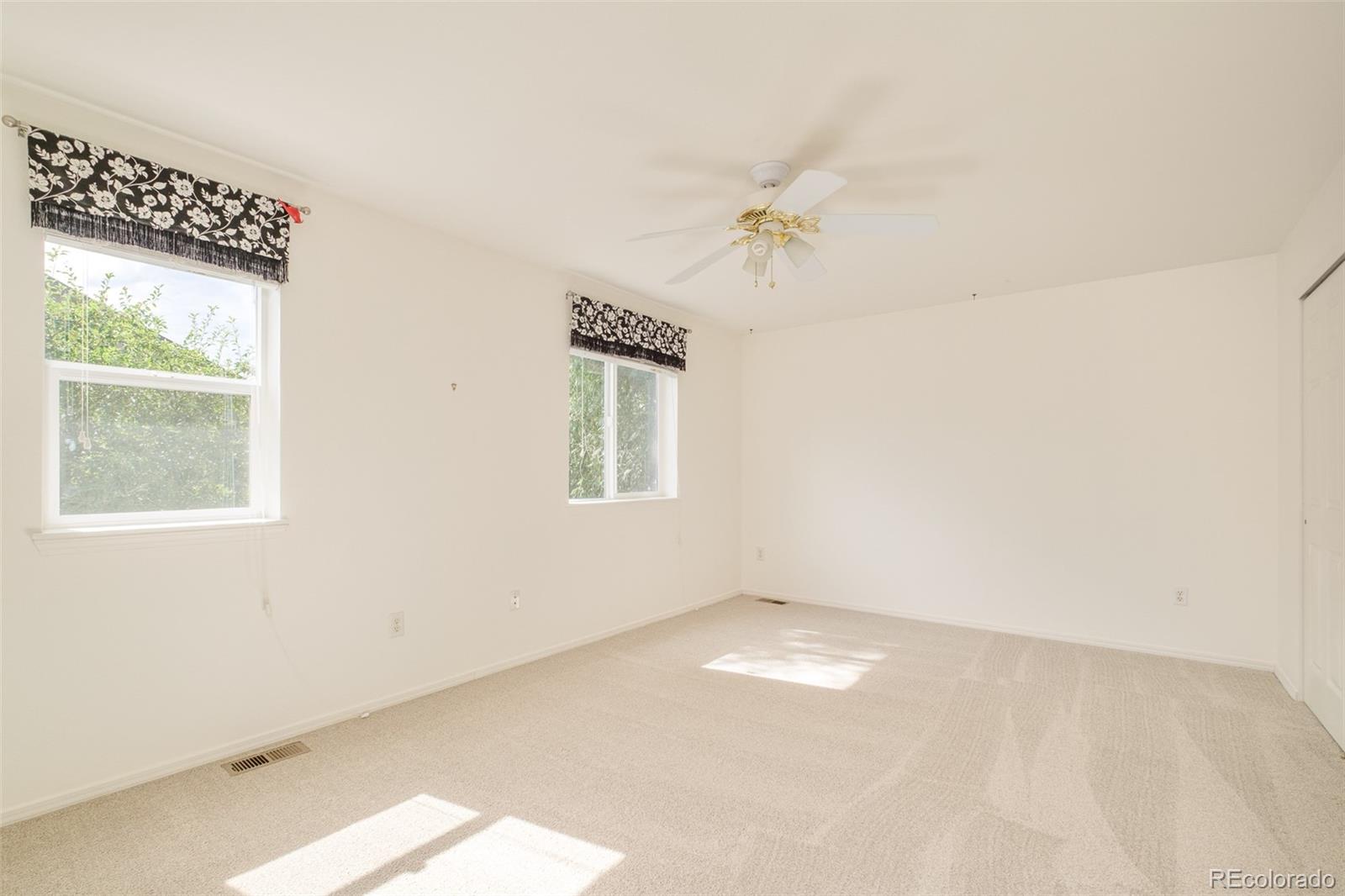 302 Sanders Circle