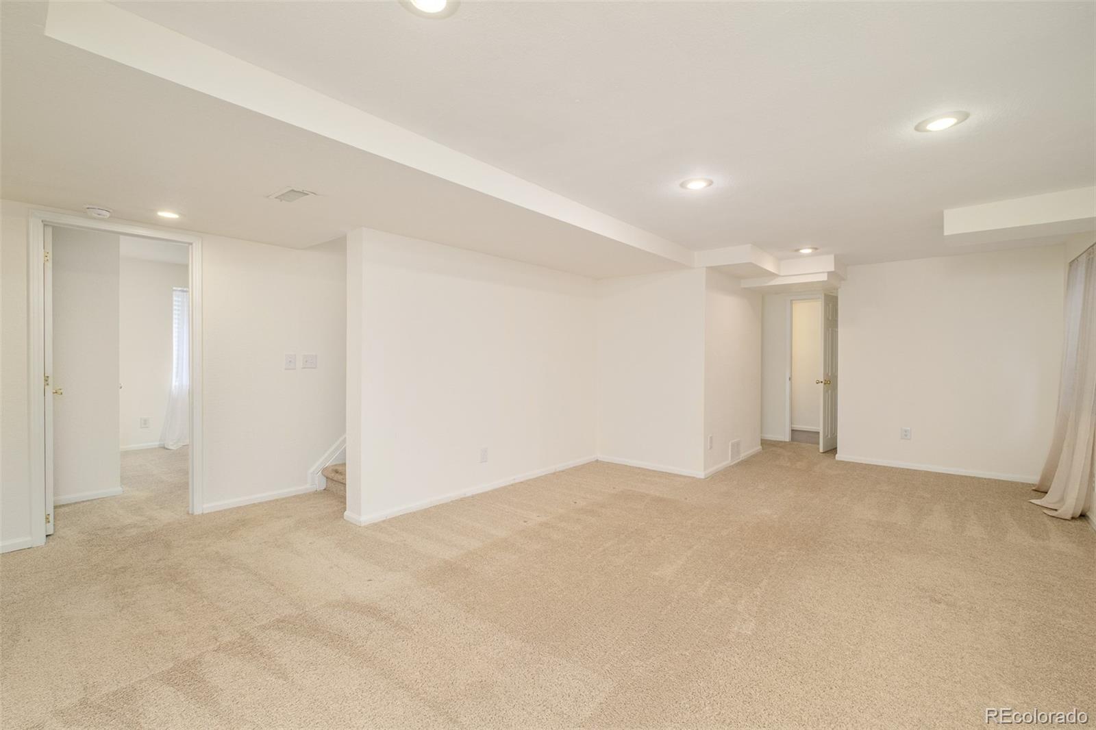 302 Sanders Circle
