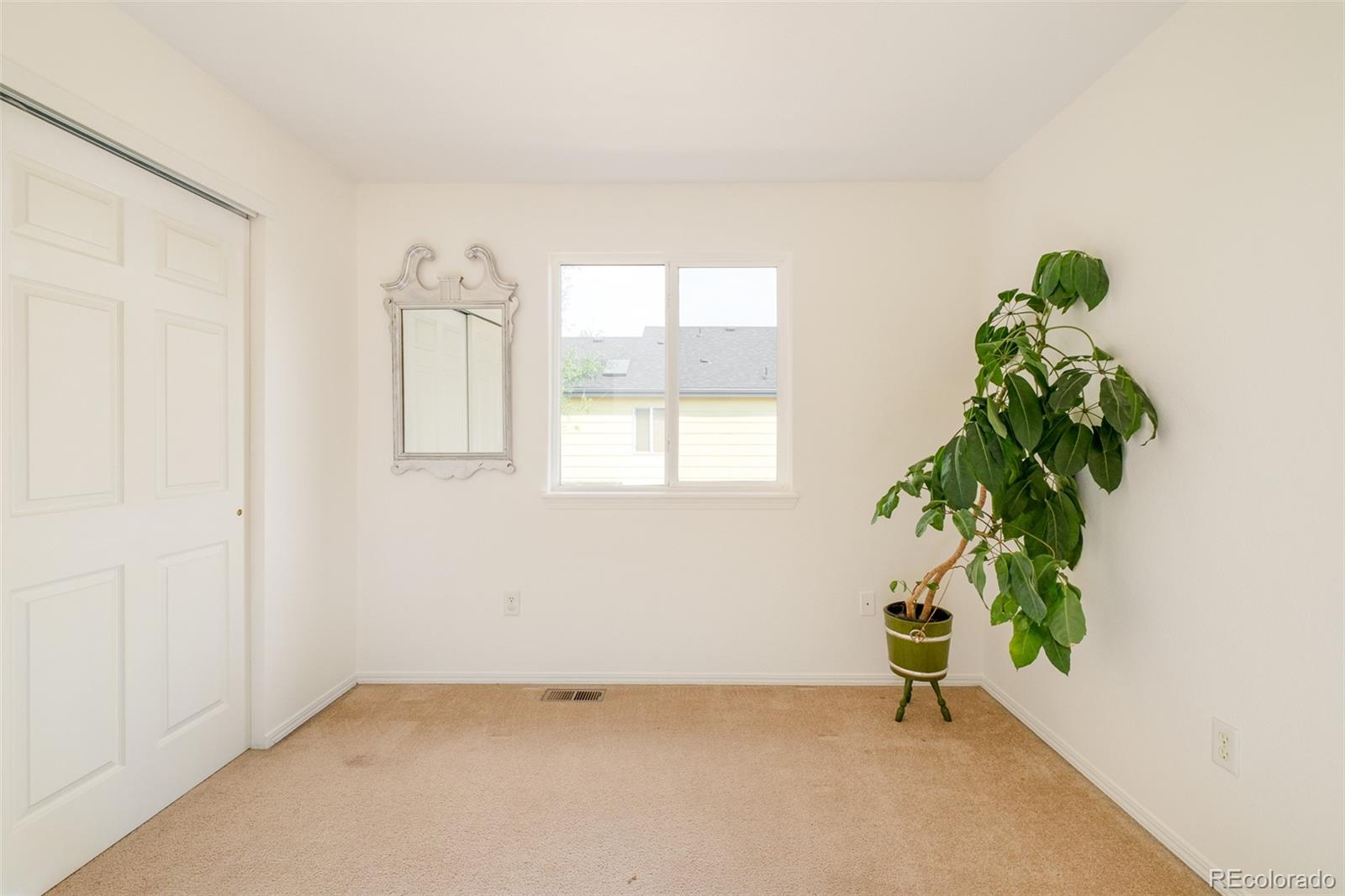 302 Sanders Circle