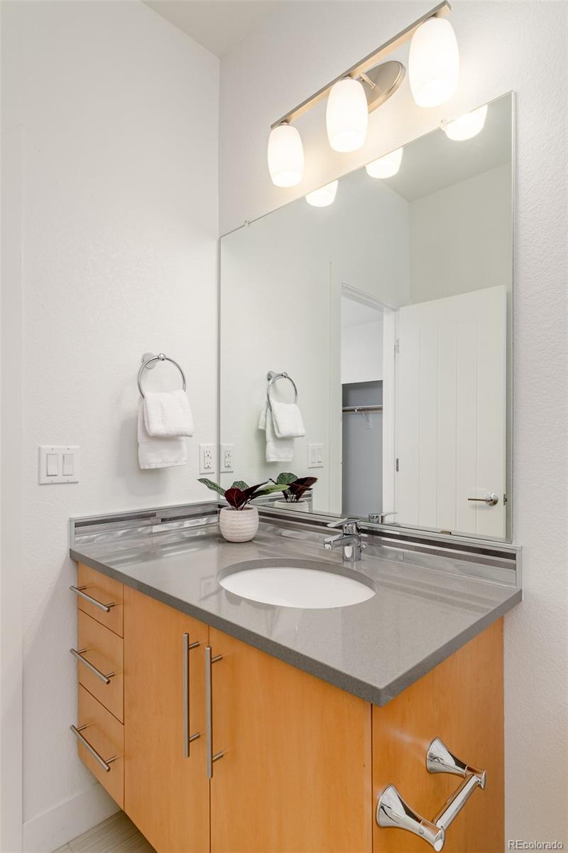 5054 Valentia Street Unit: 103