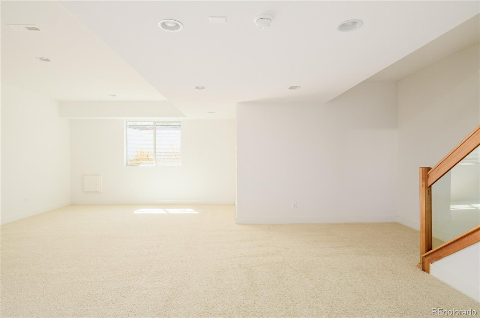 5054 Valentia Street Unit: 103