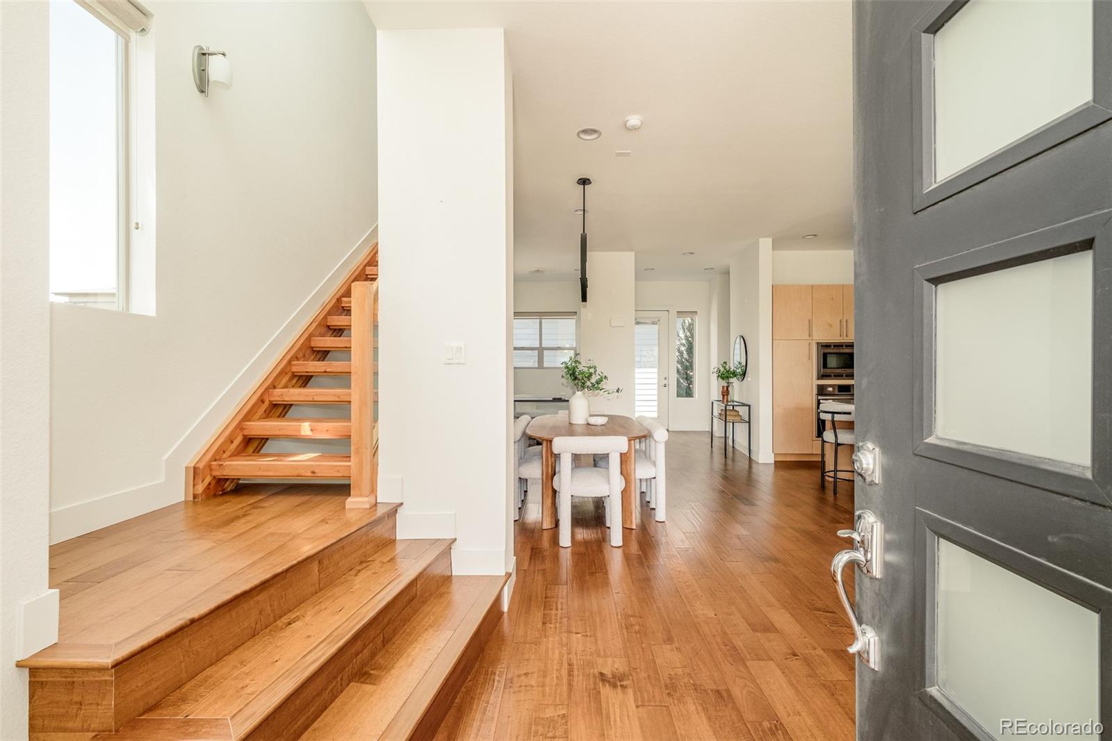5054 Valentia Street Unit: 103