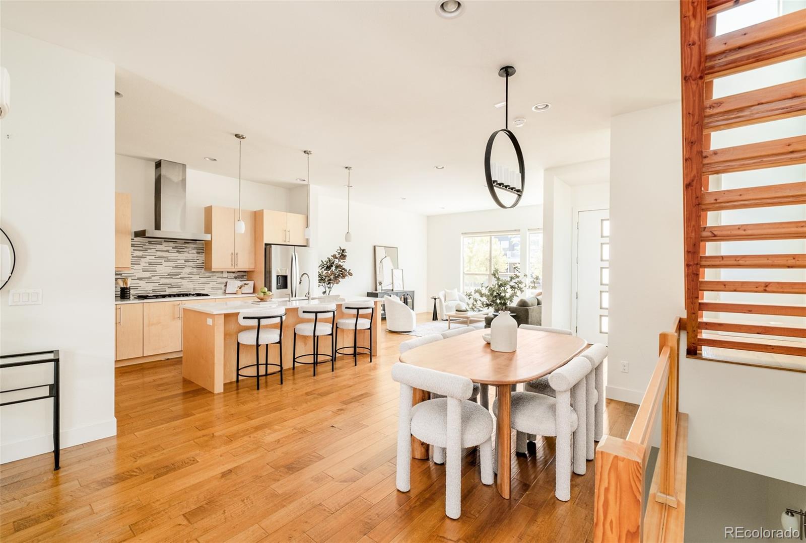 5054 Valentia Street Unit: 103