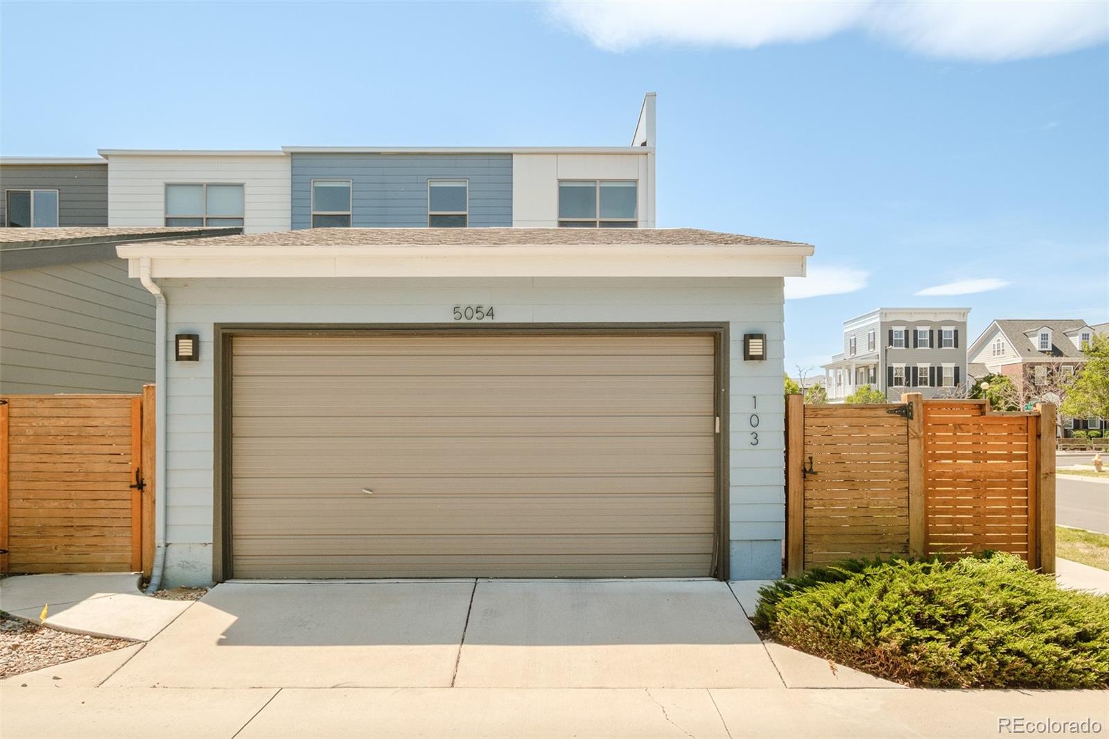 5054 Valentia Street Unit: 103