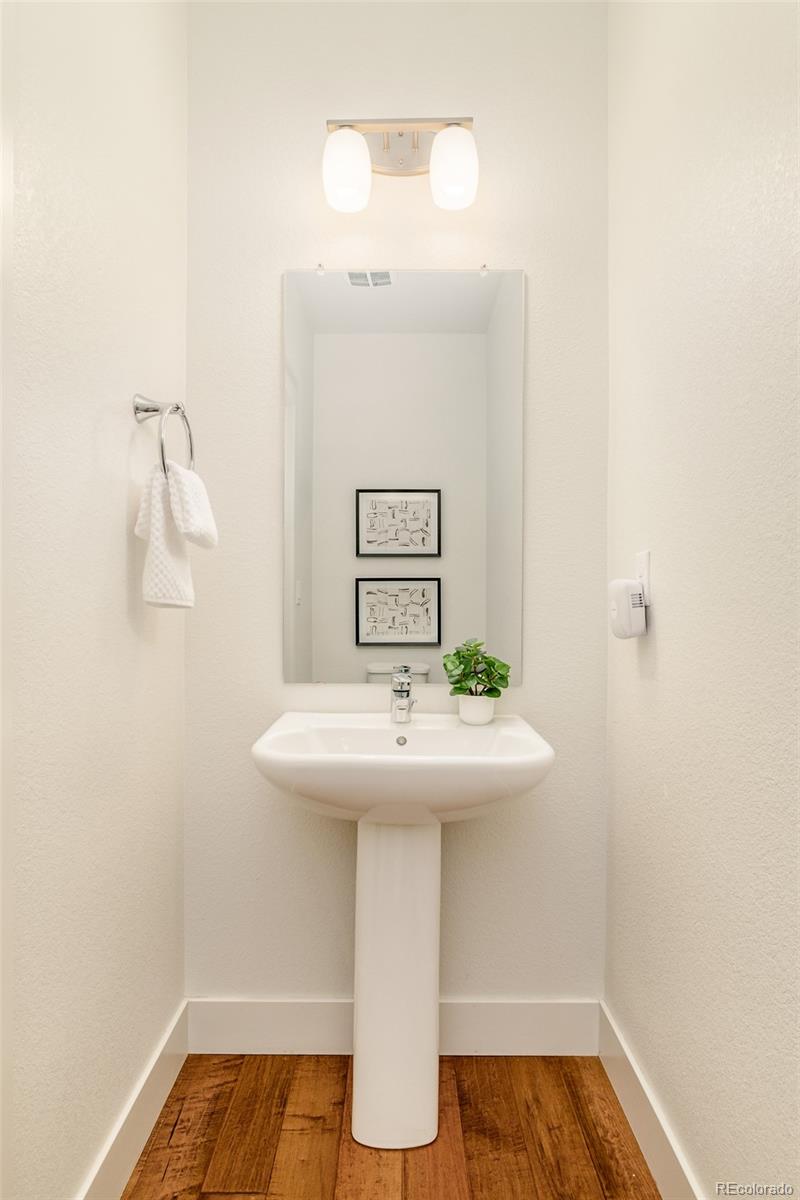5054 Valentia Street Unit: 103