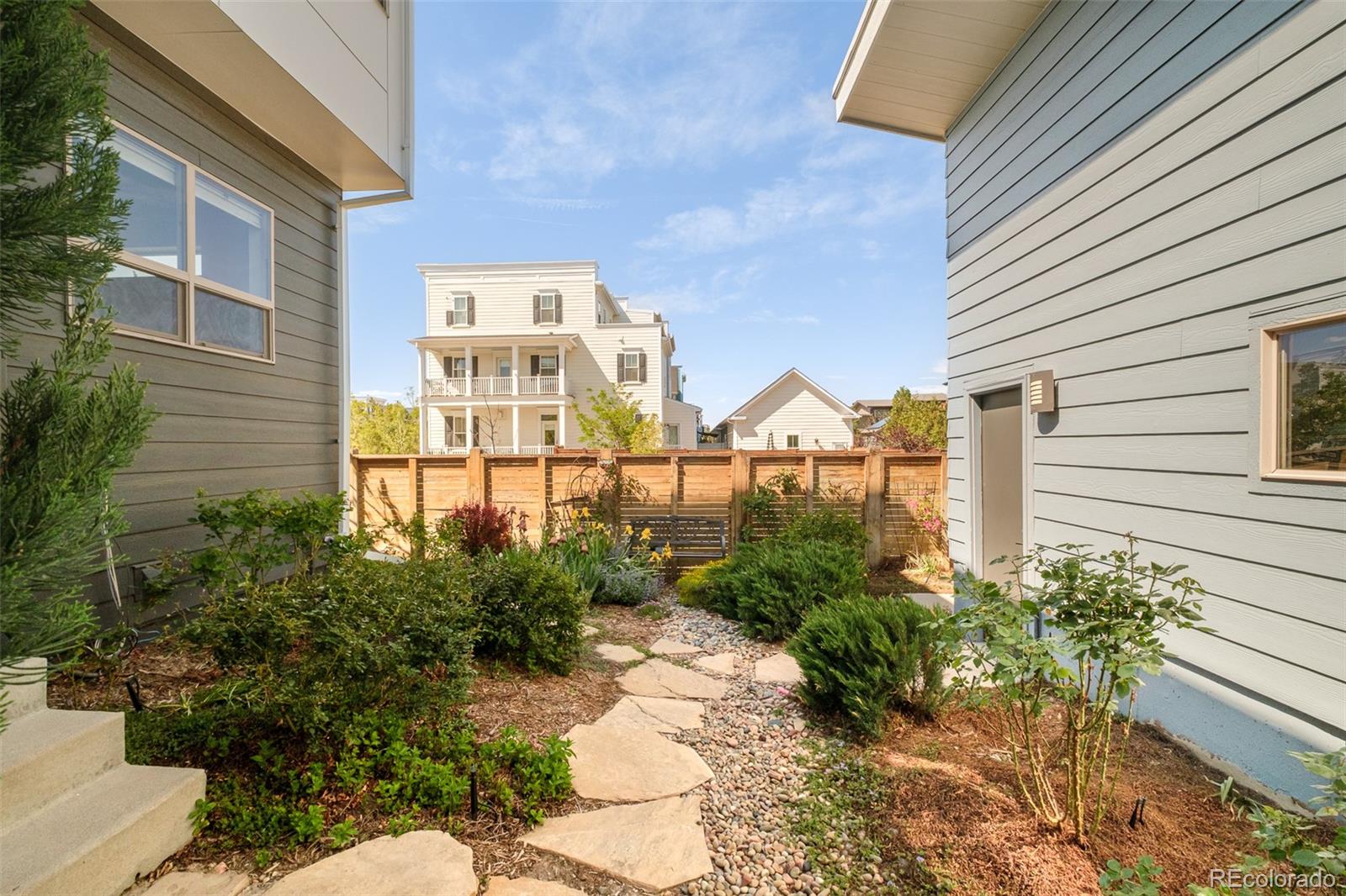 5054 Valentia Street Unit: 103