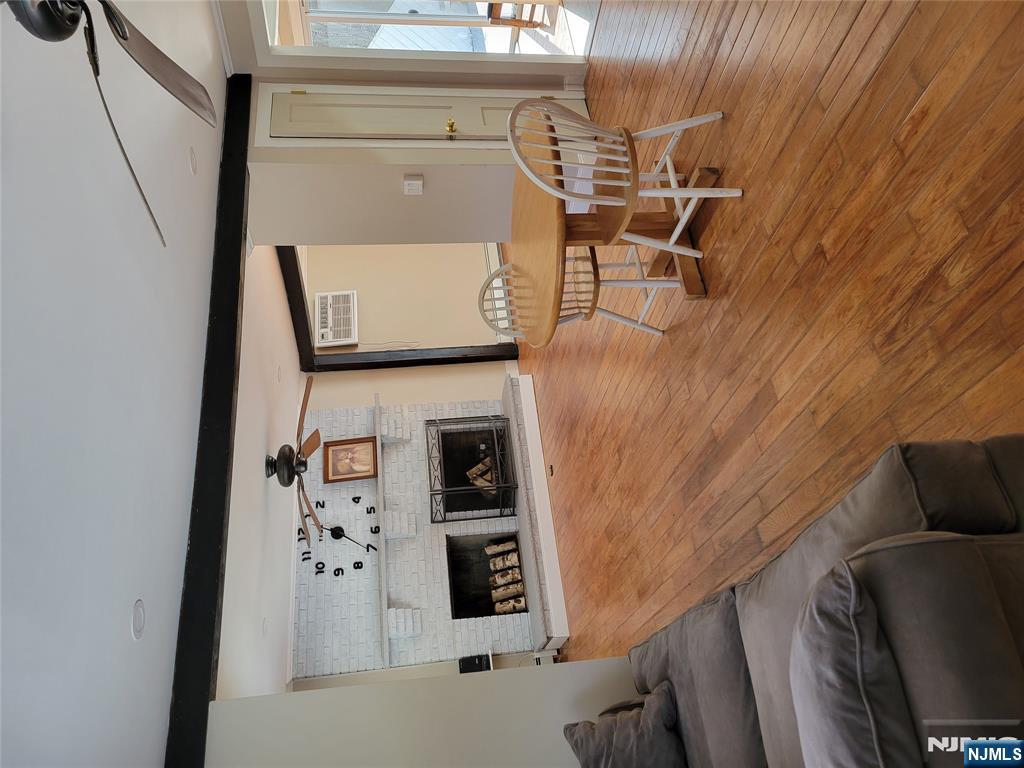 7 Ivy Place