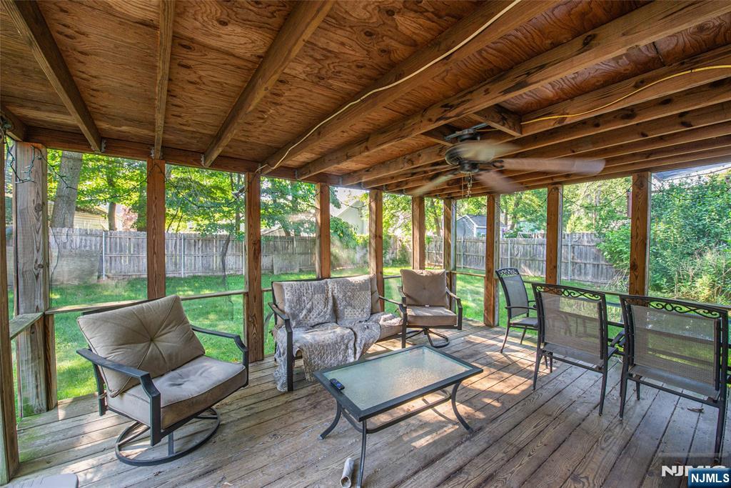 520 Skyline Lake Drive