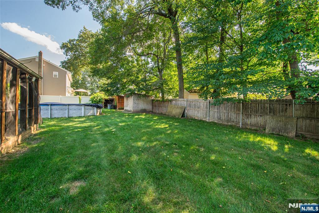 520 Skyline Lake Drive